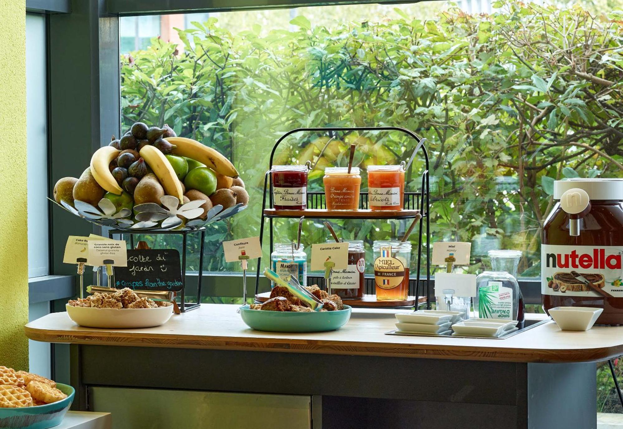 B&B Hotel Rueil-Malmaison Gare Εξωτερικό φωτογραφία